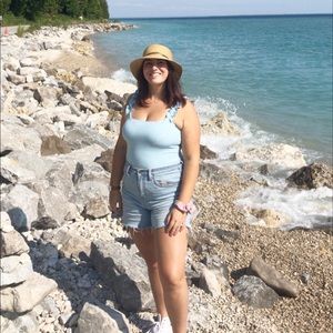 Meet your Posher, Kelley